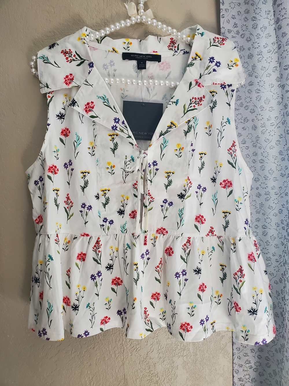 Marc New York White Floral Ruffle Peplum Sleeveless Top